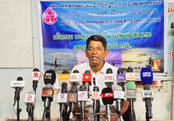 மண்ணெண்ணெய் விலையேற்றத்தால் வடபகுதி மீனவர்கள் கடனாளியாகும் அவலம்-எம்.ஆலம் தெரிவிப்பு ! 